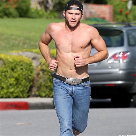 scott eastwood height